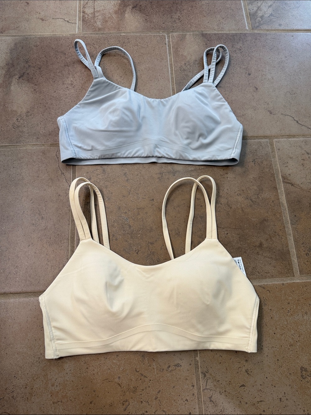 Lululemon cloud bras size 6